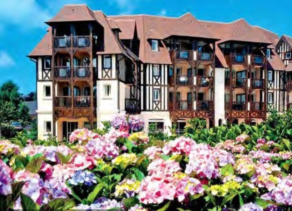 Le Cosy Residence Du Golf دوفييل المظهر الخارجي الصورة